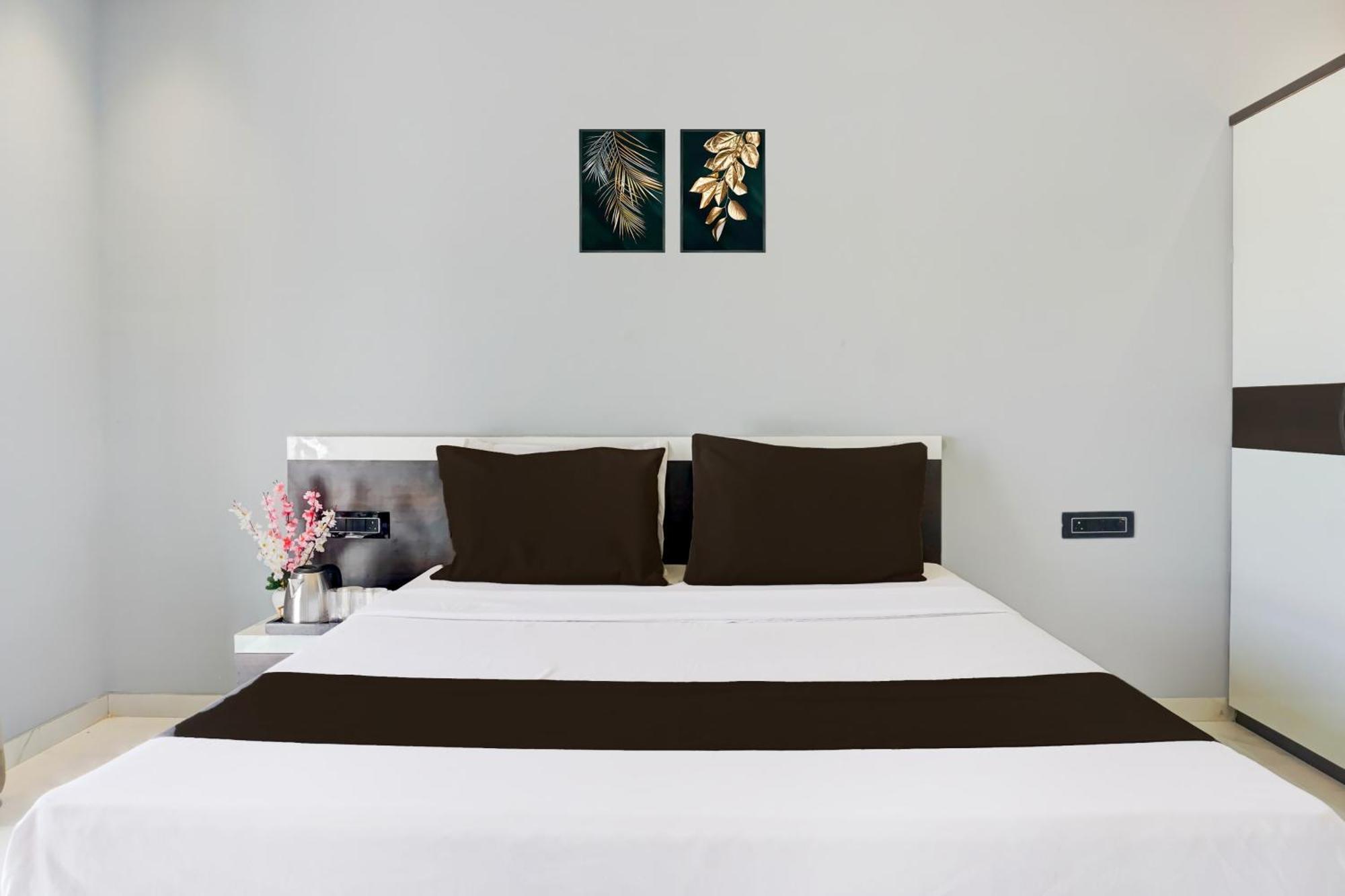 Hotel O Jeevan Restaurant & Lodging Kavathe Luaran gambar