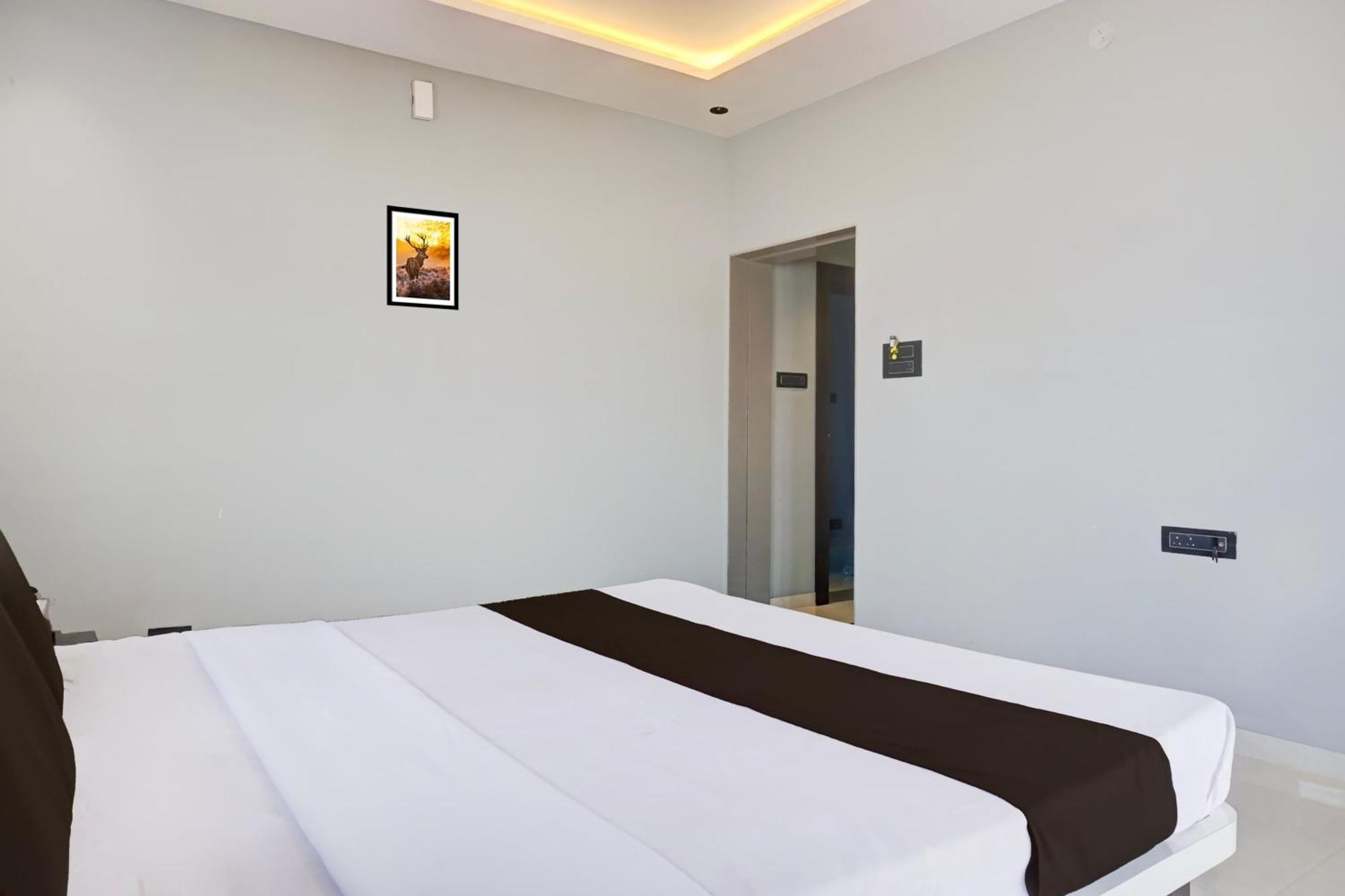 Hotel O Jeevan Restaurant & Lodging Kavathe Luaran gambar