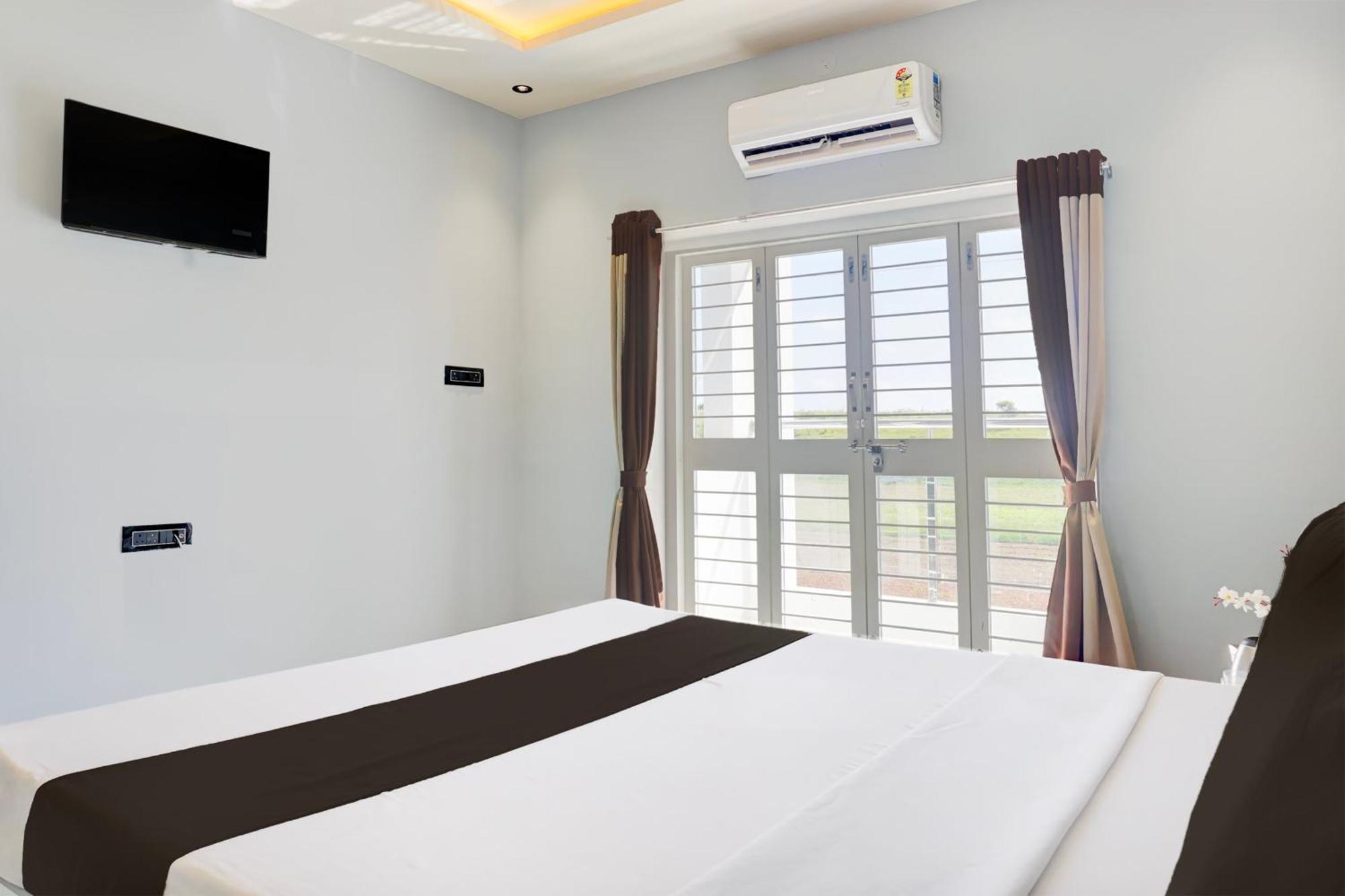 Hotel O Jeevan Restaurant & Lodging Kavathe Luaran gambar